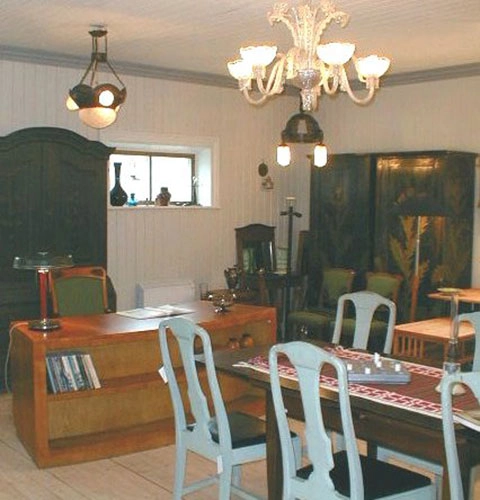 antikaffär Drängahuset  Tomasbo