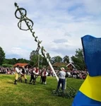 Varför firar vi midsommar