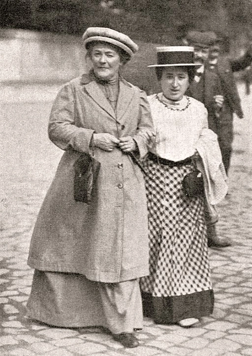 Varför firar vi internationella kvinnodagen. Här Clara Zetkin och Rosa Luxenburg.